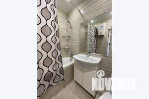 1-к квартира, посуточно, 35м2, 16/24 этаж