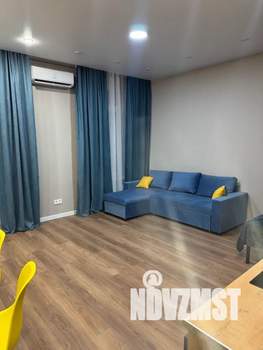 Студия квартира, посуточно, 36м2, 1/12 этаж