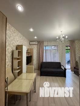 Студия квартира, посуточно, 40м2, 1/4 этаж