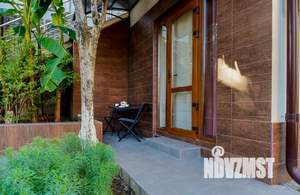 Студия квартира, посуточно, 38м2, 1/3 этаж