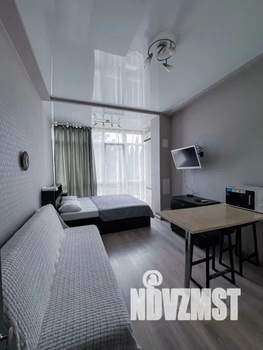 Студия квартира, посуточно, 20м2, 4/8 этаж