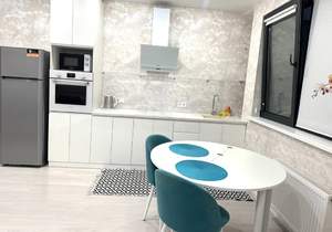 Студия квартира, на длительный срок, 34м2, 1/8 этаж