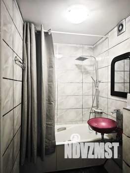 4-к квартира, посуточно, 52м2, 3/5 этаж