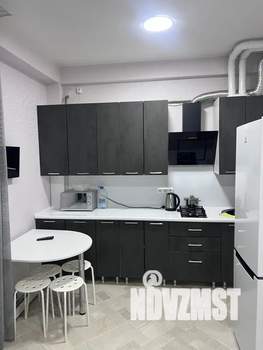 2-к квартира, посуточно, 40м2, 1/4 этаж