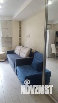 Студия квартира, посуточно, 21м2, 1/10 этаж