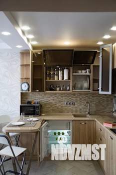 1-к квартира, посуточно, 63м2, 1/2 этаж