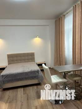 Студия квартира, посуточно, 32м2, 2/13 этаж