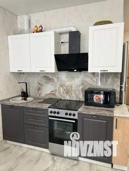 Студия квартира, посуточно, 30м2, 1/3 этаж