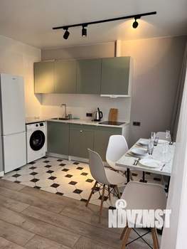Студия квартира, посуточно, 40м2, 8/11 этаж