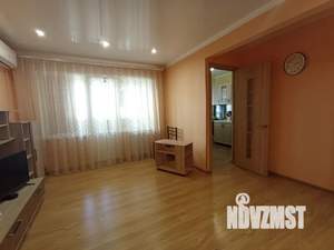 Студия квартира, посуточно, 35м2, 2/5 этаж