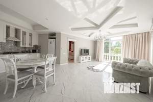 1-к квартира, посуточно, 64м2, 4/5 этаж