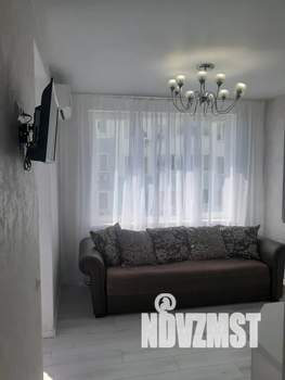 1-к квартира, посуточно, 40м2, 13/20 этаж