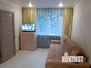 2-к квартира, посуточно, 40м2, 2/5 этаж