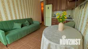 1-к квартира, посуточно, 40м2, 4/6 этаж