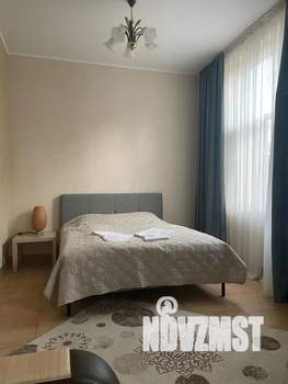 Студия квартира, посуточно, 45м2, 2/5 этаж
