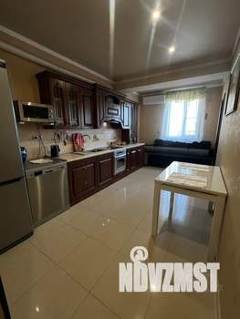 2-к квартира, посуточно, 45м2, 3/6 этаж