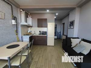 Студия квартира, посуточно, 30м2, 1/4 этаж