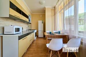 3-к квартира, посуточно, 100м2, 1/1 этаж