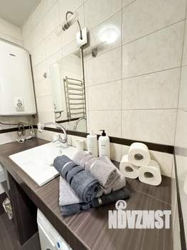 1-к квартира, посуточно, 37м2, 8/12 этаж