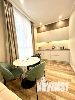 Студия квартира, посуточно, 40м2, 13/18 этаж