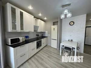 Студия квартира, посуточно, 40м2, 9/17 этаж