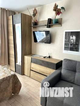 Студия квартира, посуточно, 29м2, 1/3 этаж