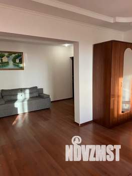 1-к квартира, посуточно, 68м2, 13/20 этаж