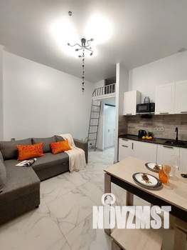 Студия квартира, посуточно, 25м2, 1/4 этаж
