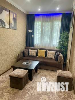 Студия квартира, посуточно, 32м2, 5/6 этаж