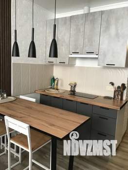 Студия квартира, посуточно, 27м2, 3/3 этаж