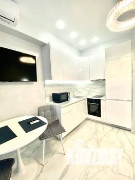 2-к квартира, посуточно, 40м2, 4/13 этаж