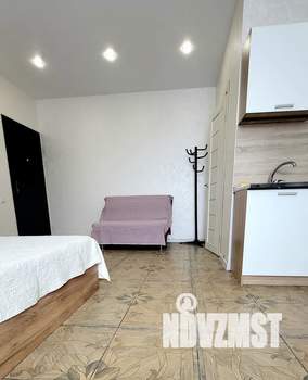 Студия квартира, посуточно, 40м2, 3/3 этаж