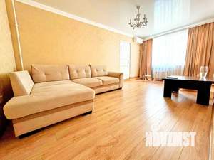 3-к квартира, посуточно, 60м2, 2/5 этаж