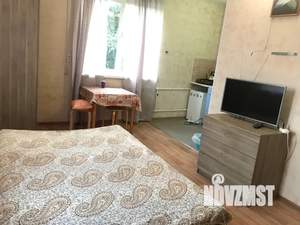 Студия квартира, посуточно, 25м2, 1/3 этаж