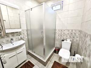 Студия квартира, посуточно, 40м2, 1/1 этаж