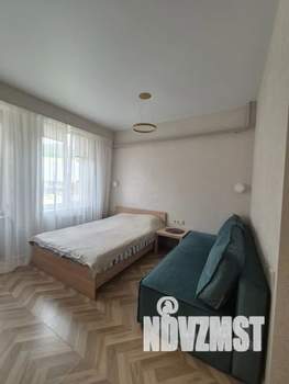 Студия квартира, посуточно, 22м2, 1/10 этаж