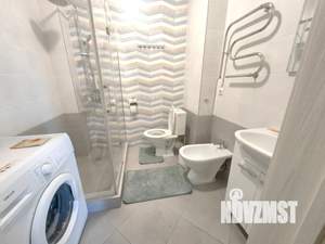 1-к квартира, посуточно, 43м2, 4/7 этаж