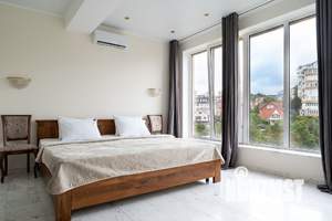 2-к квартира, посуточно, 63м2, 1/1 этаж