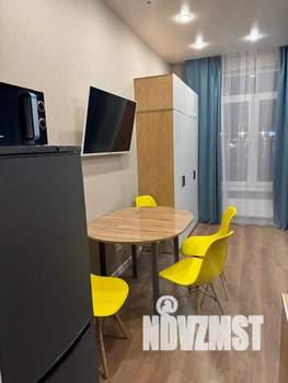 Студия квартира, посуточно, 36м2, 1/12 этаж