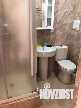 1-к квартира, посуточно, 35м2, 4/10 этаж