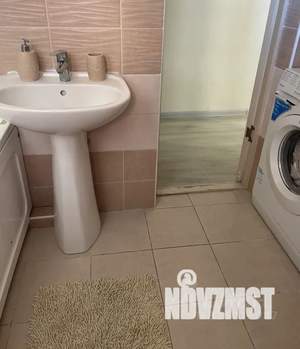 Студия квартира, посуточно, 28м2, 3/13 этаж