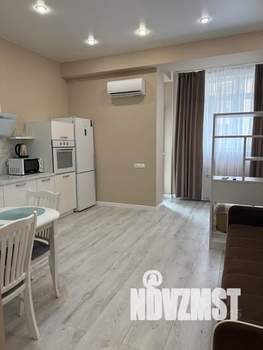 Студия квартира, посуточно, 31м2, 10/13 этаж