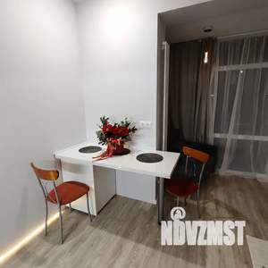 Студия квартира, посуточно, 32м2, 3/3 этаж