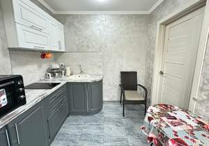 Студия квартира, на длительный срок, 73м2, 1/9 этаж