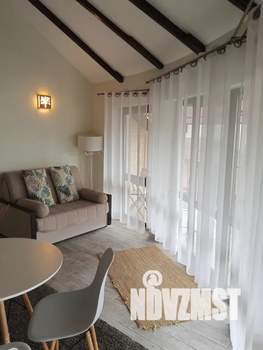 Студия квартира, посуточно, 40м2, 4/4 этаж