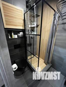 Студия квартира, посуточно, 38м2, 1/4 этаж