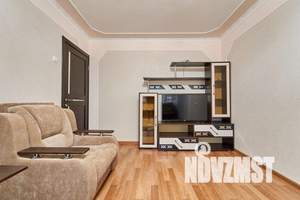 2-к квартира, посуточно, 60м2, 1/9 этаж