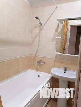 Студия квартира, посуточно, 30м2, 2/5 этаж