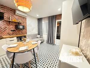 1-к квартира, посуточно, 27м2, 1/2 этаж