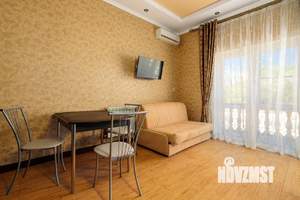 2-к квартира, посуточно, 50м2, 1/1 этаж